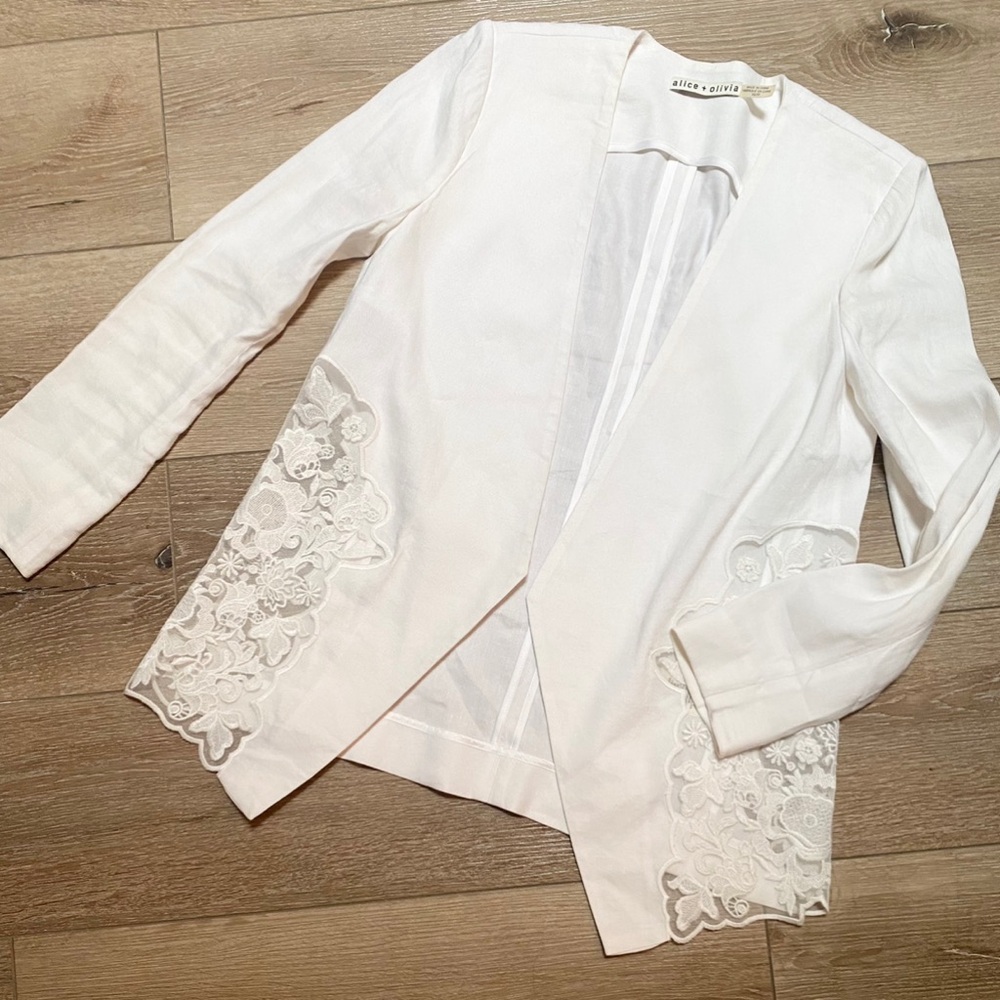 Alice + Olivia blazer in white with lace detail and linen fabric